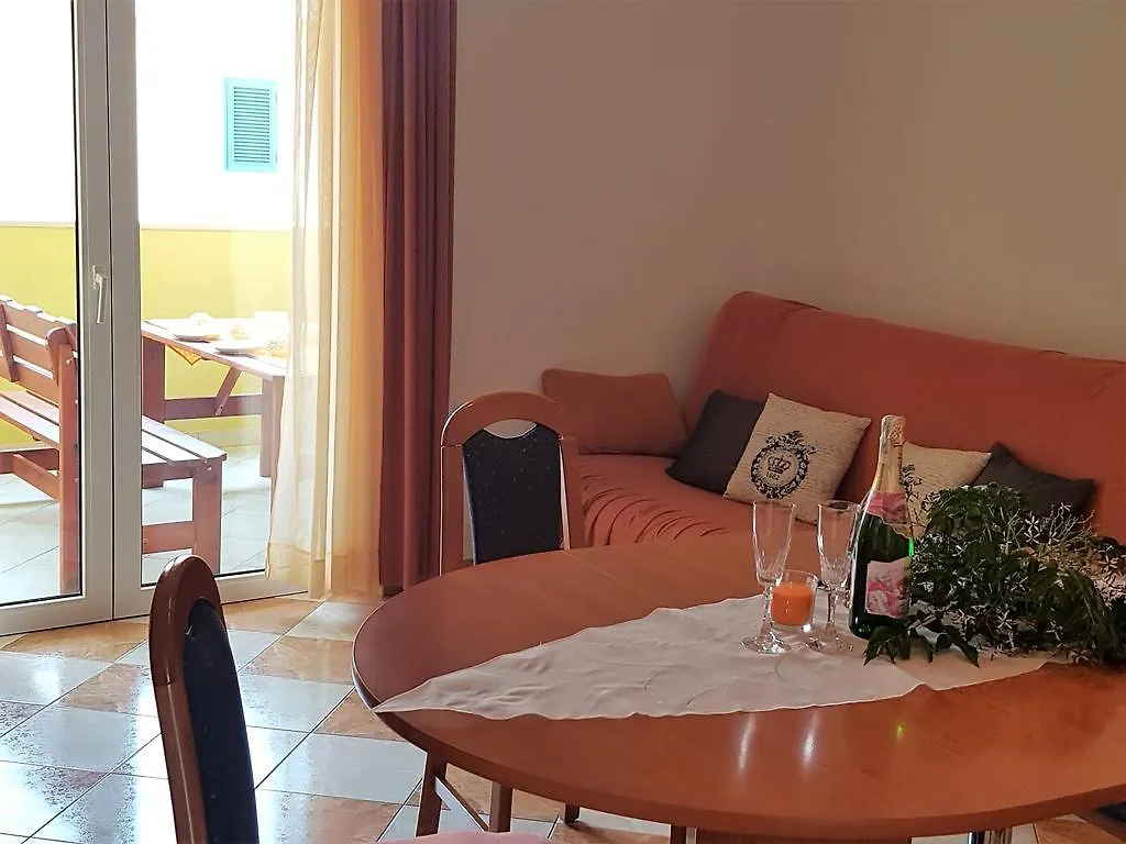Apartments Anita - Punta Skala Petrcane 0*,  Croatia