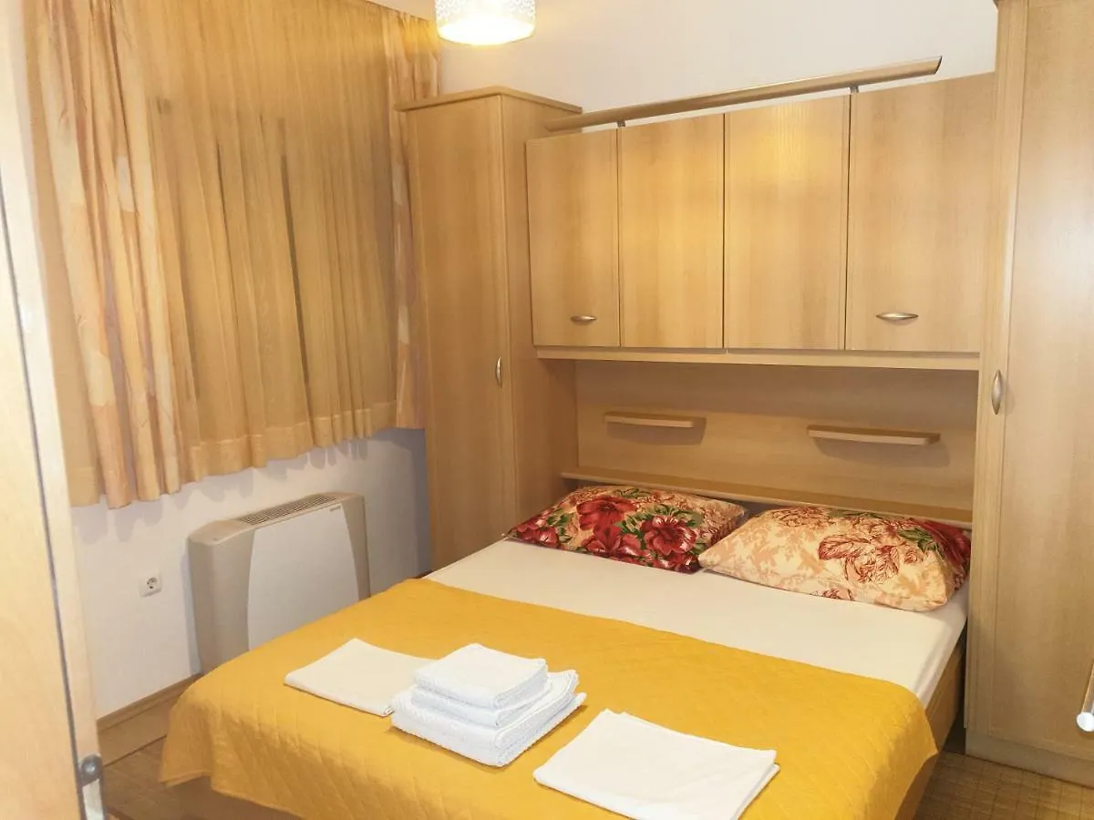 Apartments Anita - Punta Skala Petrcane